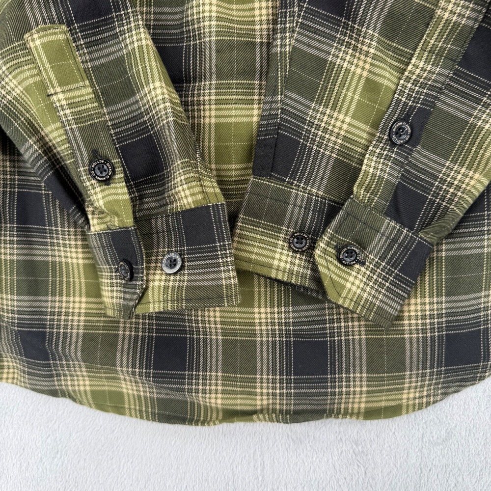 Dixxon Flannel Action Olive Green Black Plaid D-Tech Snap Button Shirt Mens M - Picture 14 of 16